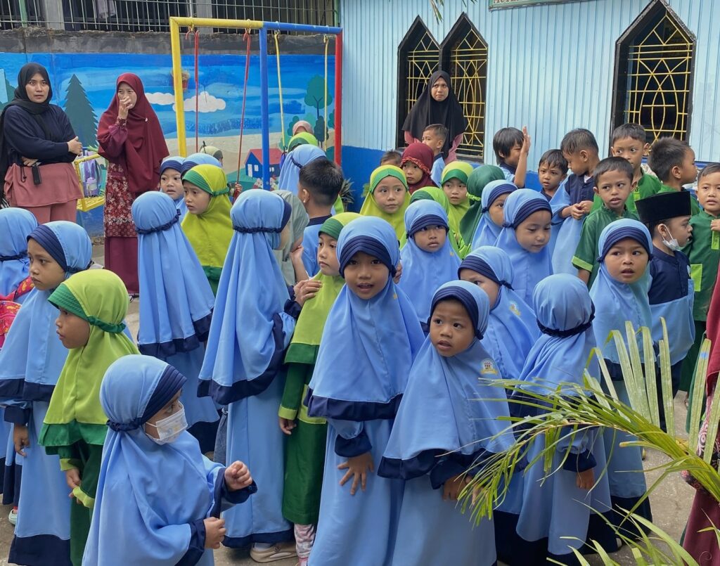 521058843_18368122327178755_2205506906770809037_n-1024x805 Cetak Generasi Qurani, RA Mutiara Islam Kendari Buka Pendaftaran Peserta Didik Baru 2026