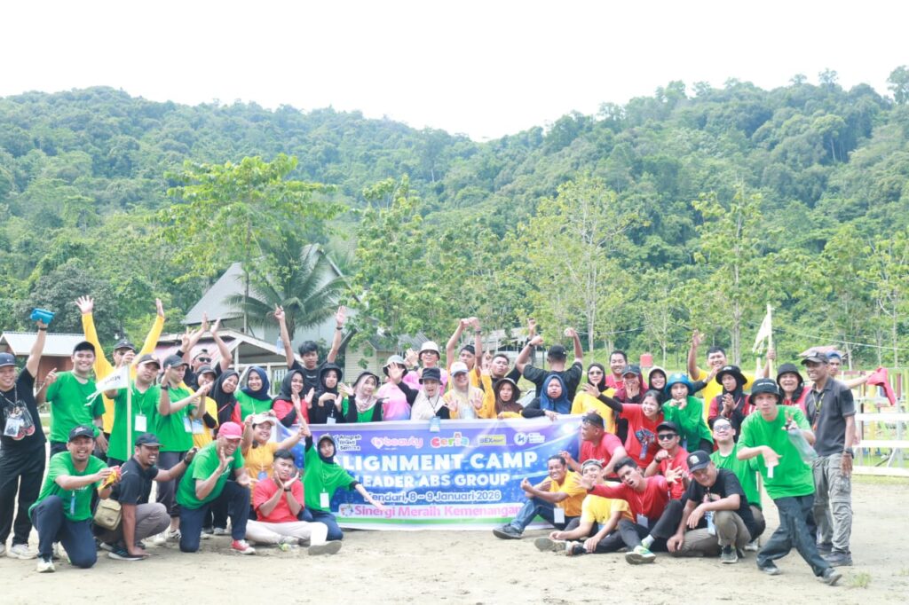 WhatsApp-Image-2026-01-09-at-06.46.50-1024x682 Puluhan Karyawan Beauty Kendari Ikuti Lighment Camp di Agrowisata California