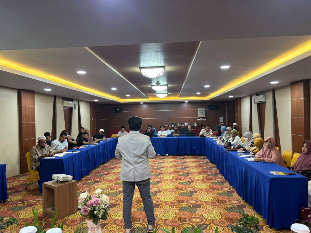 WhatsApp-Image-2026-02-22-at-11.19.21-1024x768 Muslim Young Preneur Gelar Seminar Cash Flow: Bedah Strategi Transformasi Bisnis bagi UMKM Kendari