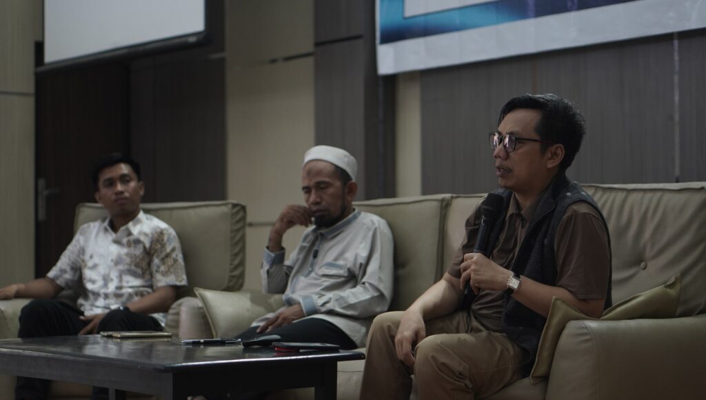 WhatsApp-Image-2026-02-24-at-08.27.17-1024x580 FISIP UHO Gandeng Muslim Young Preneur Hadirkan Praktisi Bisnis Dorong Mahasiswa Jadi Wirausahawan