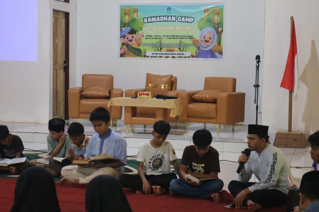 WhatsApp-Image-2026-03-14-at-06.37.02-1024x682 Siswa SD Islam Insan Unggul Kendari Sukses Gelar Ramadhan Camp di Agrowisata California