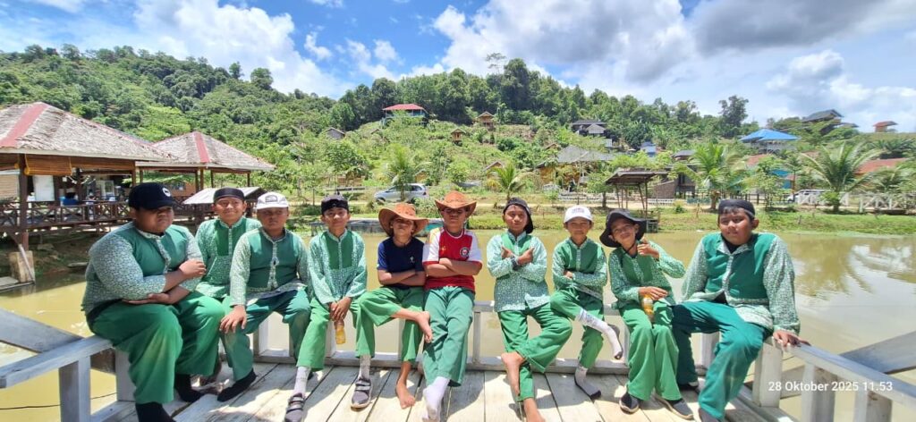 WhatsApp-Image-2026-03-16-at-06.26.42-1-1024x472 Mudahkan Calon Wali Murid, Pesantren Hidayatullah Kendari Terapkan Sistem Daftar Online Tingkat TK hingga SMA