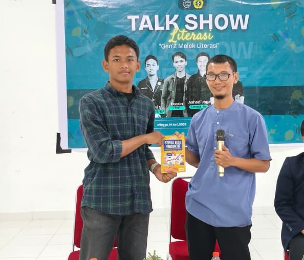 WhatsApp-Image-2026-06-14-at-15.03.43-2 Founder Nulispreneur Dorong Generasi Muda di Kendari Melek Literasi untuk Menjadi Pribadi Lebih Baik