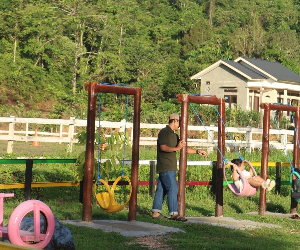 WhatsApp-Image-2026-06-15-at-11.03.58-1-1024x851 Hadirkan Playground di Tengah Alam, Agrowisata California Jadi Destinasi Favorit Wisata Keluarga