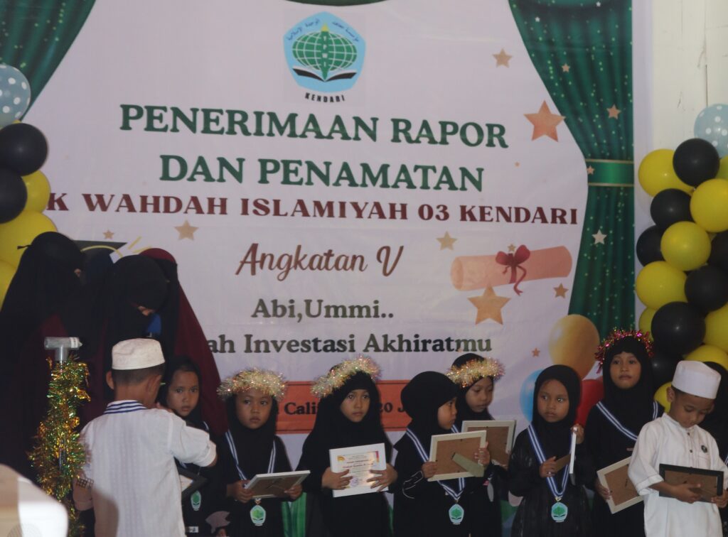 IMG_0950.JPG-1024x756 TK Wahdah Islamiyah 03 Kendari Gelar Penamatan dan Penerimaan Rapor di Agrowisata California