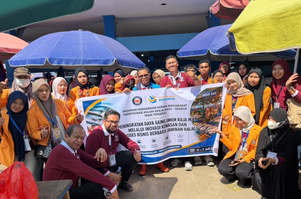 WhatsApp-Image-2026-07-08-at-04.49.09-1024x676 Sinergitas UMKM dan Kampus: Raja Ikan Kendari Terima Pendampingan Inovasi Halal dari UHO