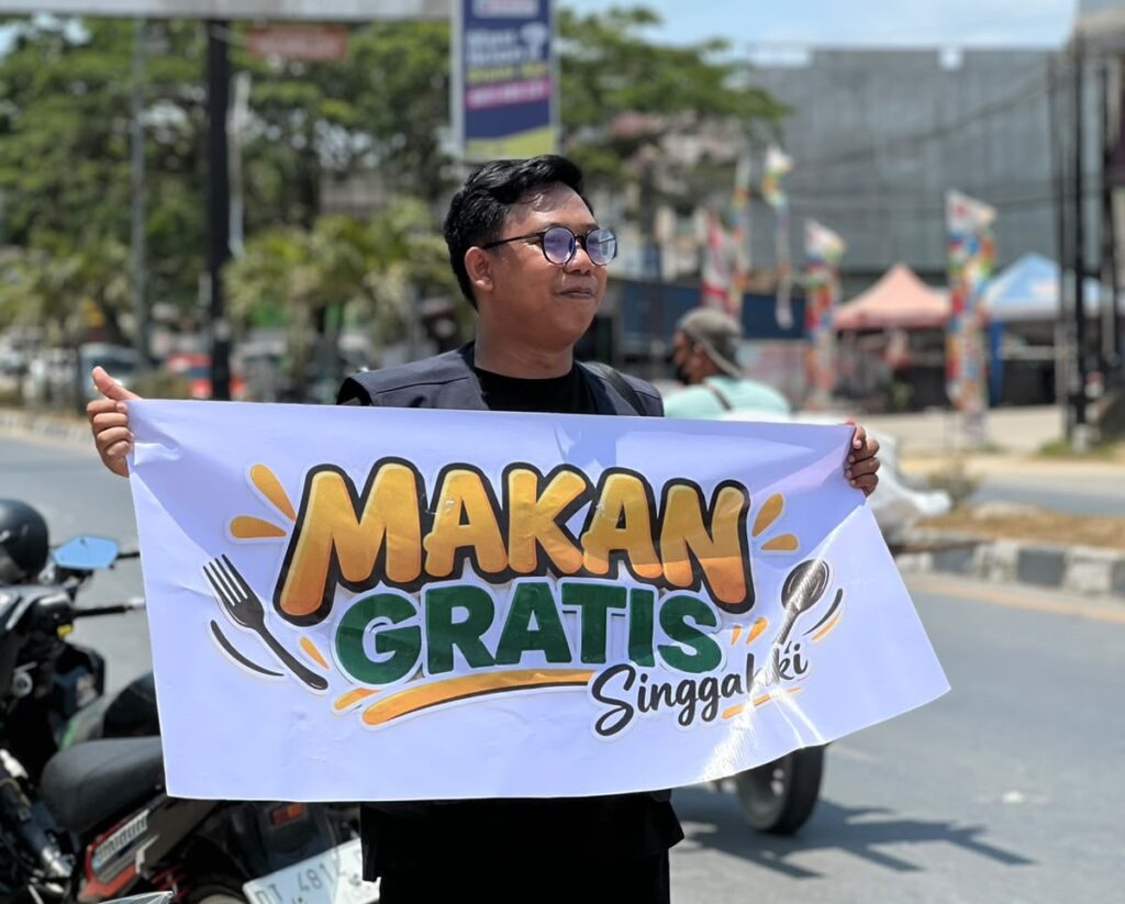 WhatsApp-Image-2026-10-02-at-14.41.37-1024x823 Circle Baik Foundation Hadirkan Program Mobil Makan Gratis di Kendari